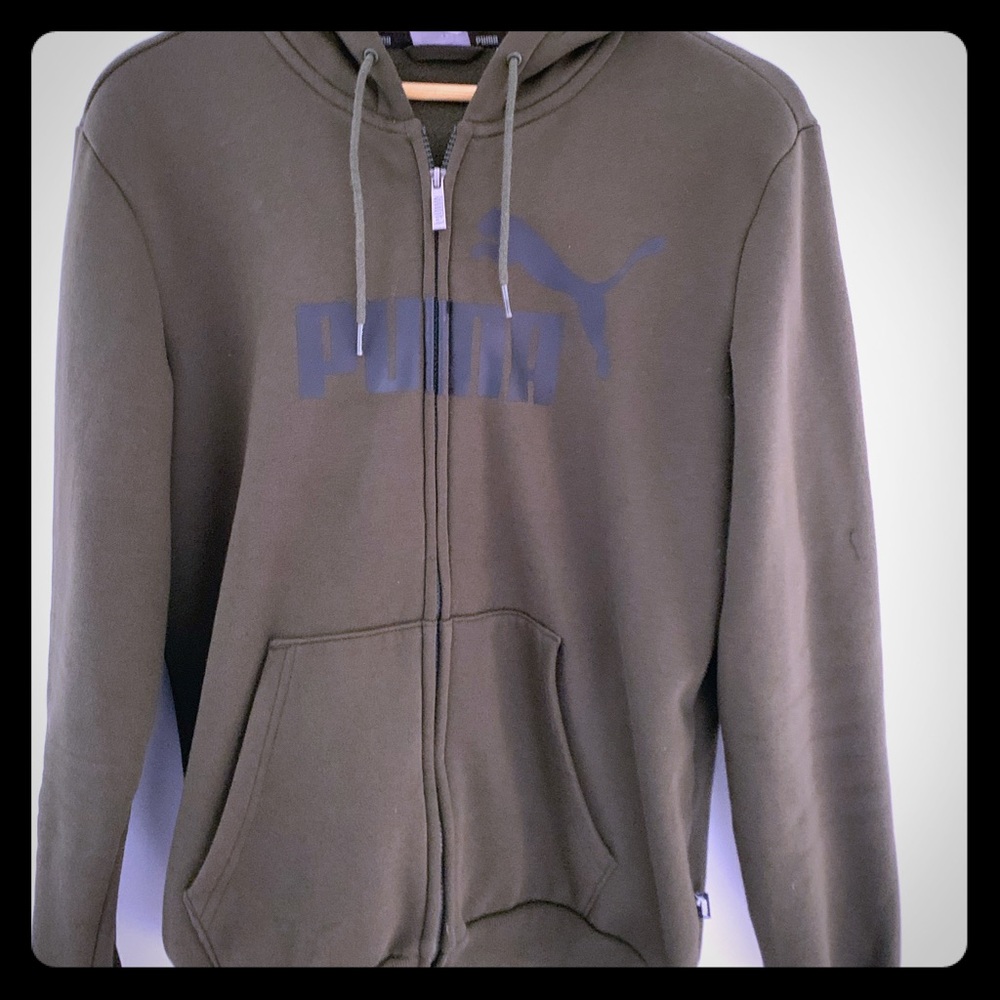 Puma zip up top